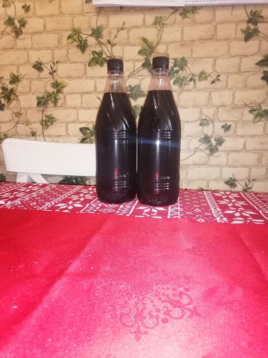 Sirop și V de coacaze