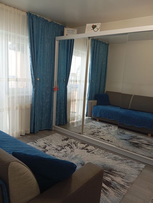 Vând apartament in Huedin