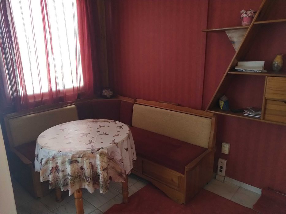 От собственик - Продавам четиристаен апартамент