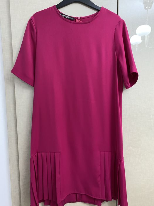 Rochie fucsia purtata o singura data