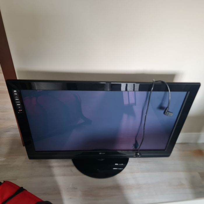 Plasma LG cu diagonala de 110