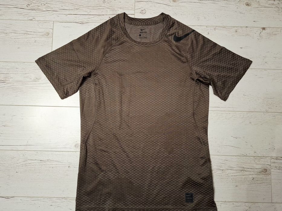 Nike Pro-Ориг. Тениска Нова!