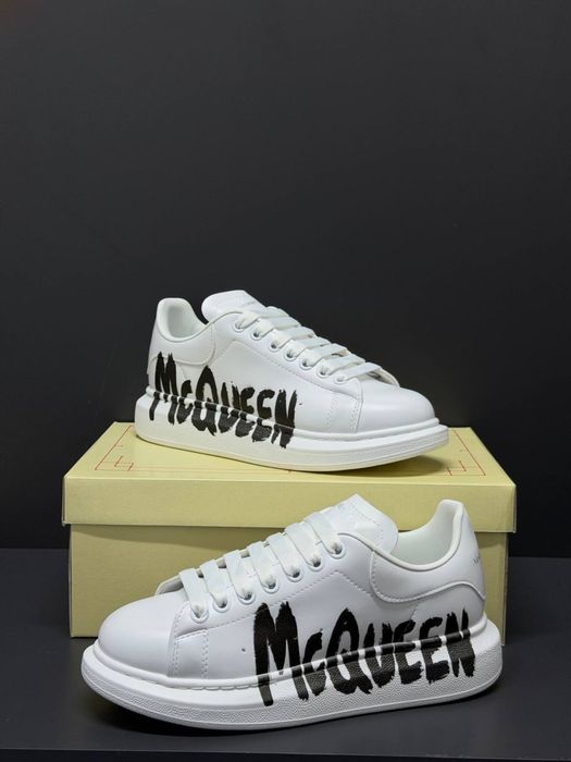 Adidasi Alexander Mcqueen noi !!! Marimi 40/44 !!!