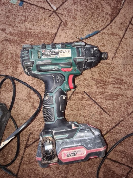 Vând scule electrice