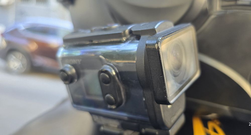 Scorpion Exo-Tech + cameră Sony Action Cam