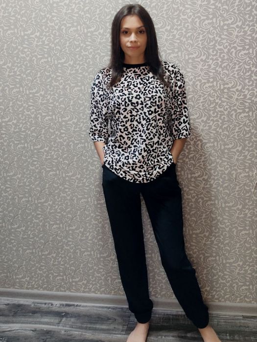 Шьем женские  костюмы велюровые