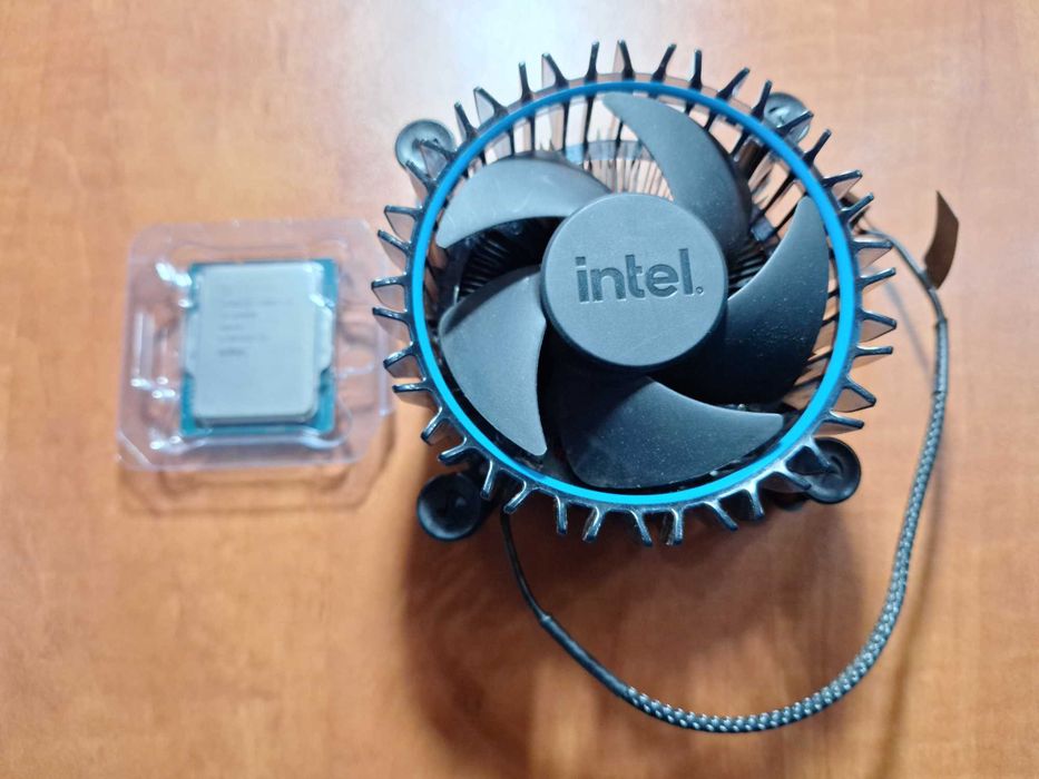 Procesor Intel Core i3 12100F 3.3GHz LGA1700 + Cooler Intel