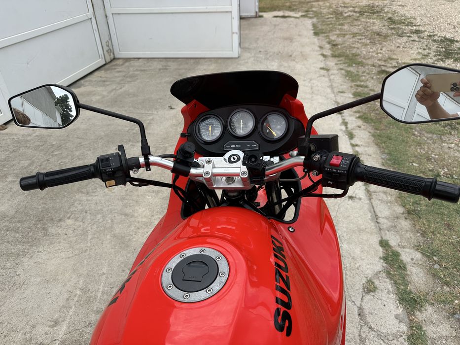 Suzuki gsx600 f….
