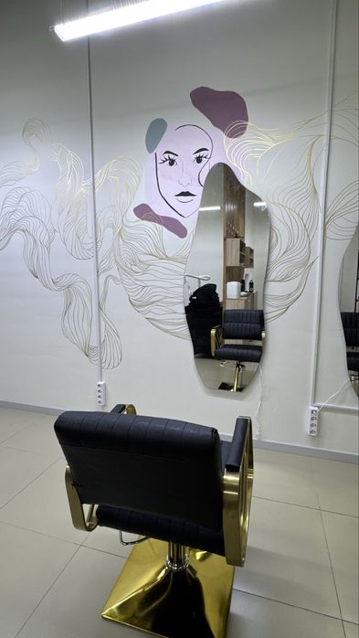 Сдам парикмахерское кресло