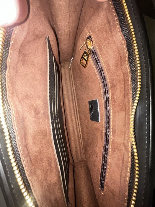 Продам сумку LV чека и коробки нету