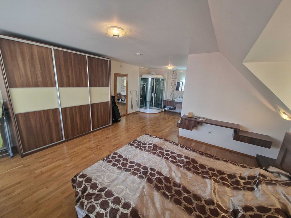 Продава се Многостаен апартамент в Благоевград, Широк център - 220 кв.м за 788 €/кв.м - Снимка #5