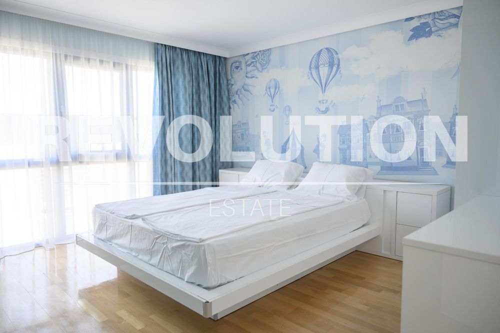 Дава се под наем Къща в Варна, м-т Траката - 320 кв.м за 5000 € - Снимка #11