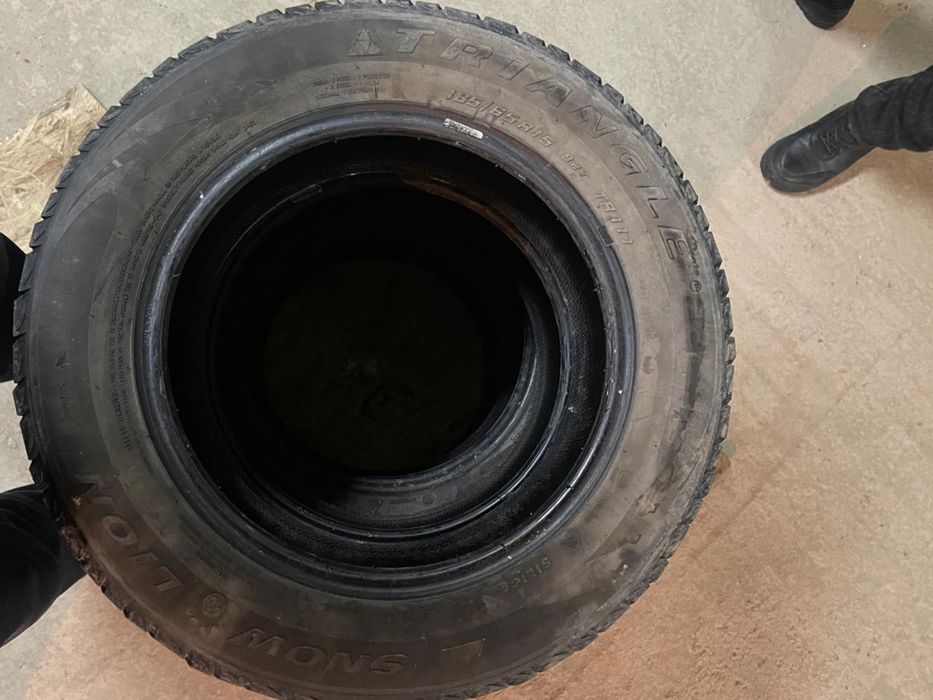 Продам резину липучку 185/65/15