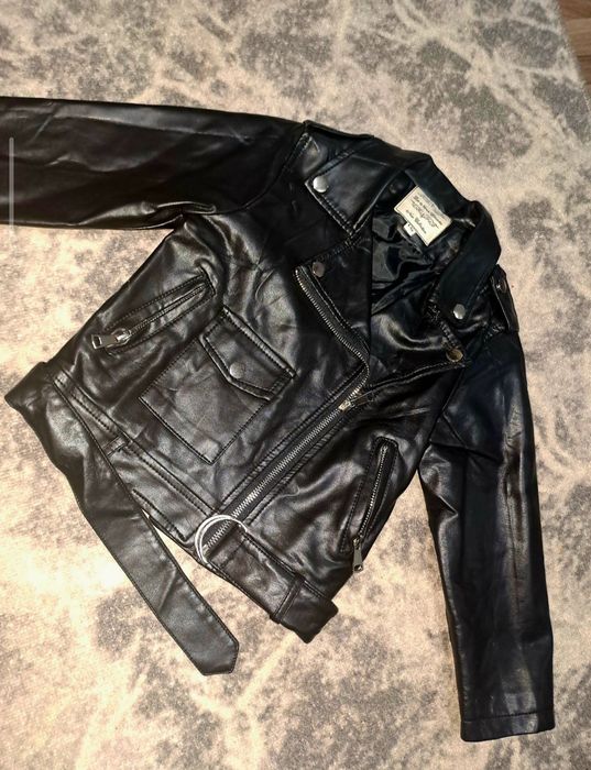 Коженка, тренч  и ветровка для девочки