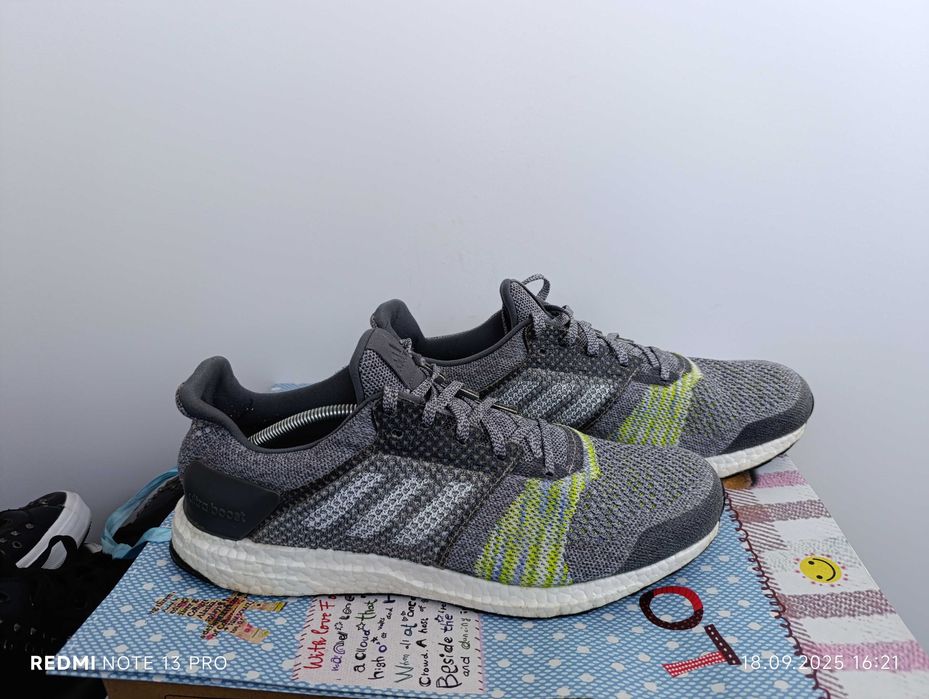 ''Adidas UltraBOOST ST''оригинални маратонки 46.5 номер