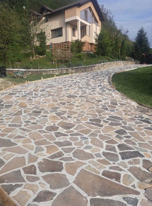 Vand si montez piatra