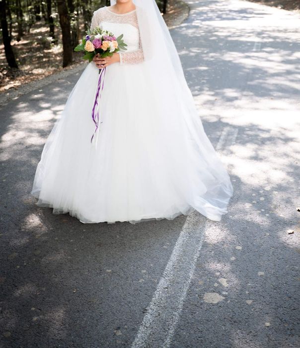 Vand rochie de mireasa