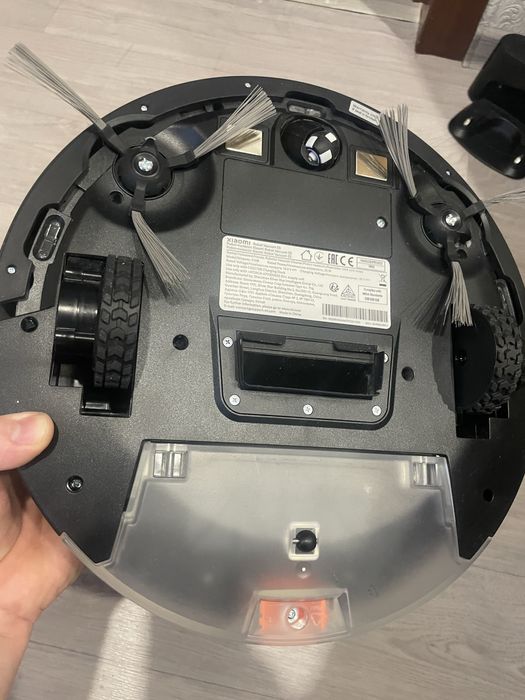 Продам робот пылесос Xiaomi