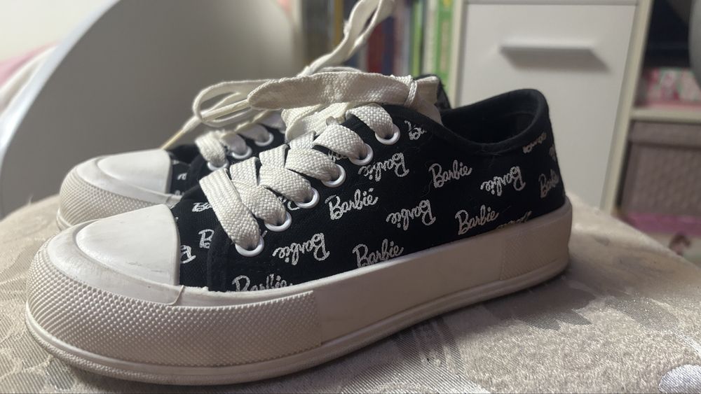 Tenesi Barbie - marca Pepco