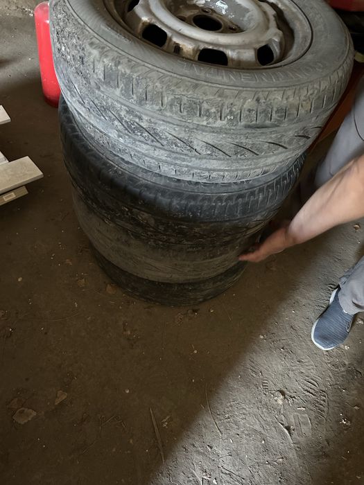 Продам рещину с дисками R14