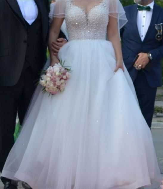 Rochie mireasa cu corset, cu perle