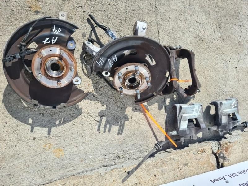 Fuzeta dreapta fata Opel Astra J 1.4i 1398 cmc 101HP / 74kW; 1.4 1364