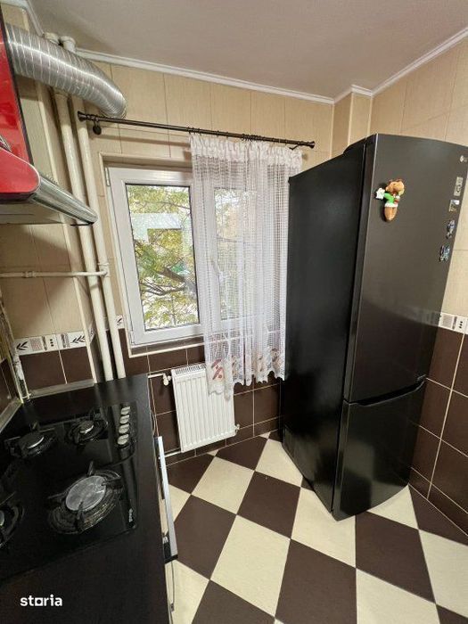 Aparatorii Patriei/Metrou- Apartament 2 camere decomandat — fotografia 3