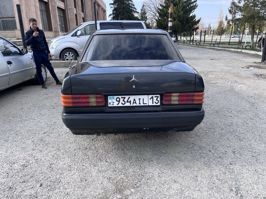 Мерседес 190 автомат