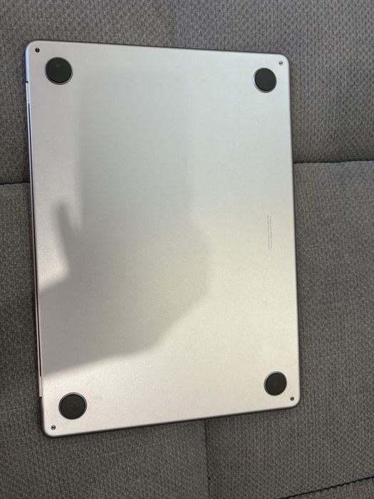 Macbook Air m2 2022 8 гб/256гб