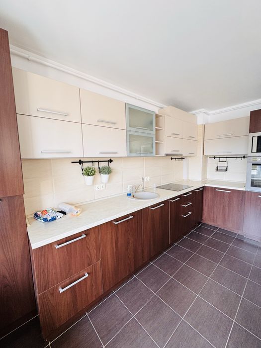 Vand mobila de bucatarie