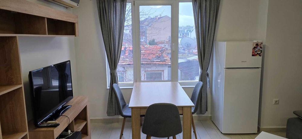 Двустаен под Колхозен пазар - Варна