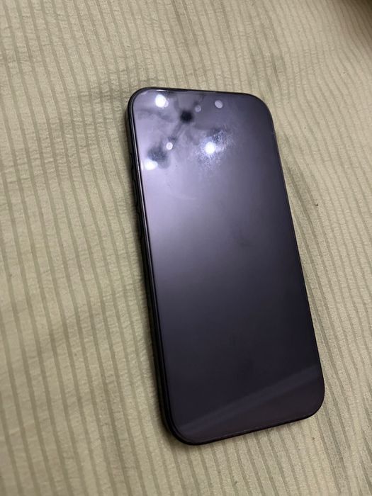 продам айфон 16 про