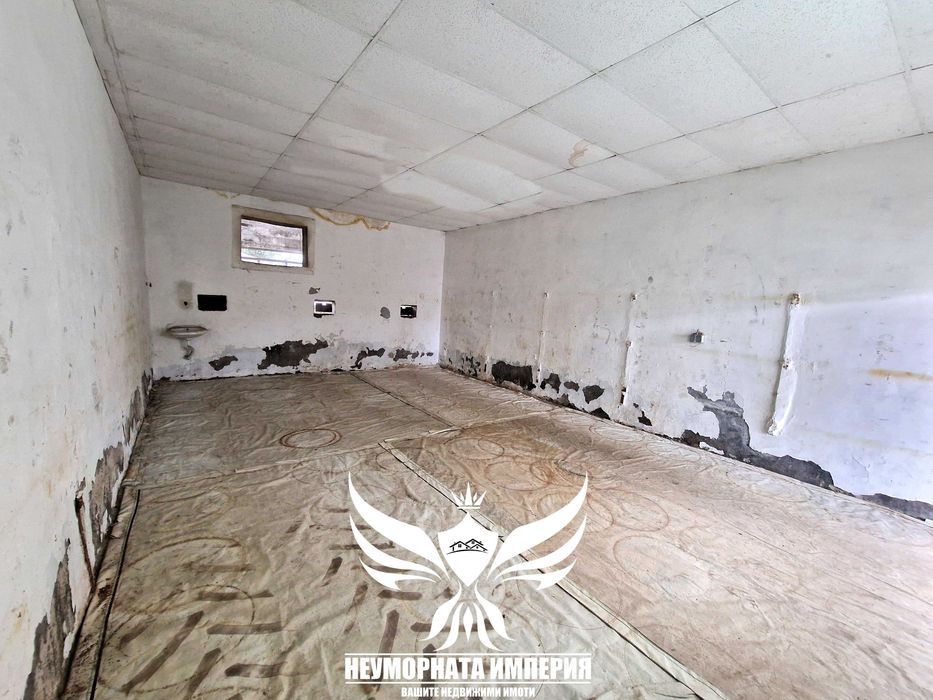 Дава се под наем Склад в Асеновград - 40 кв.м за 132 € - Снимка #2