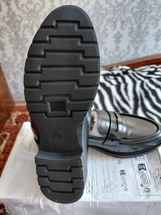 Новые лоферы, 37 размер, 5000тг