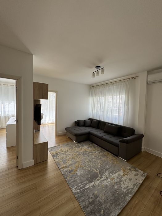 Inchiriez apartament Floresti
