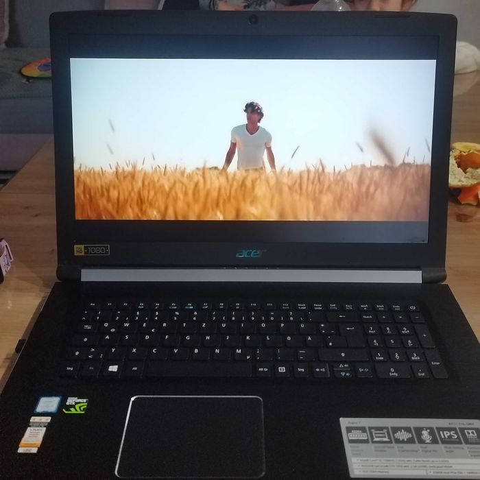 Laptop Acer A717-71G-599T I5 a 7 a gen GTX1050 17.3' FHD