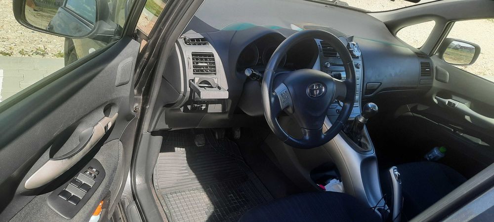 Toyota Auris 11-2008 diesel 1400 Cp.90 înmatriculată distribuție pe lanț