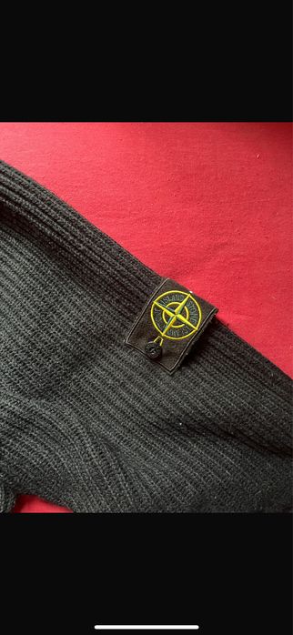 Продам свитер stone Island