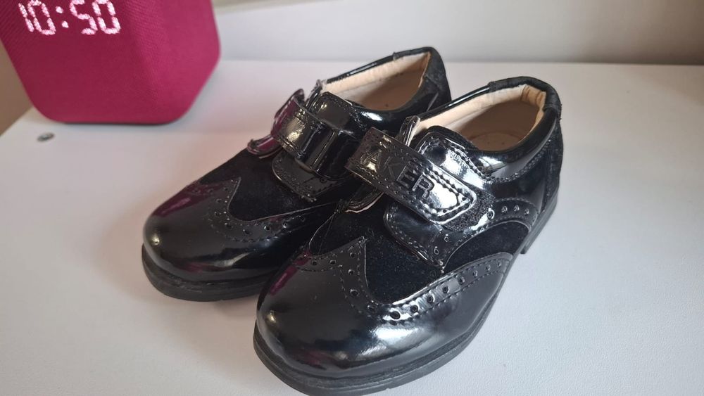 Красивые туфли на мальчика 22р