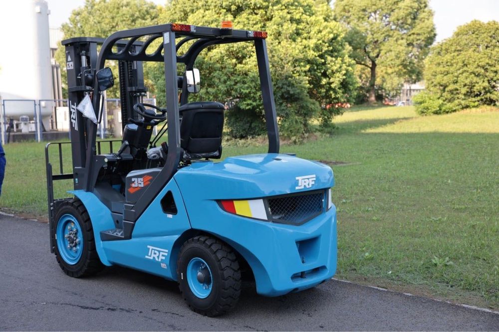 Вилочный погрузчик 3тонн