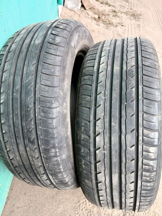 Резина б.у два балонна, лето