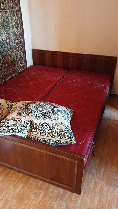 Отдам мебель и телевизор