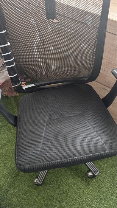 Офисный стул (кресло)