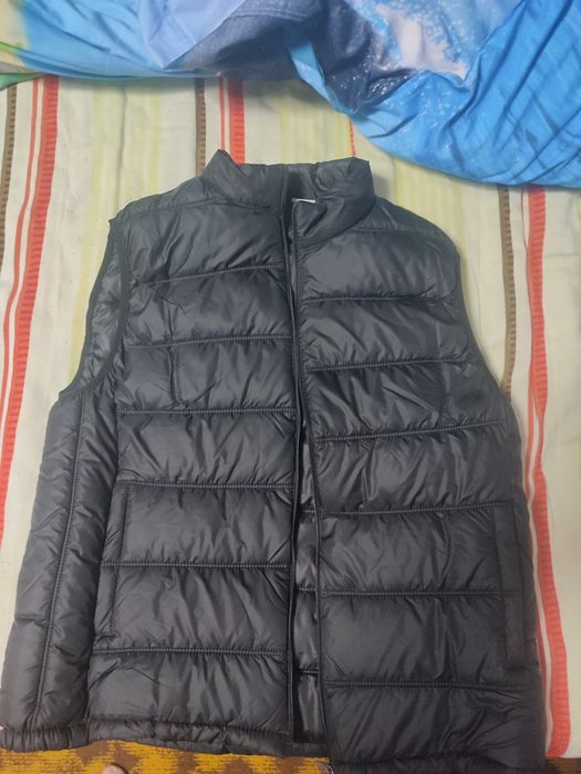 Продаю Безрукавку