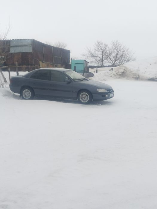 Опель омега б на полном ходу
