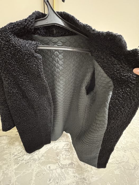 Пальто каракуль продается