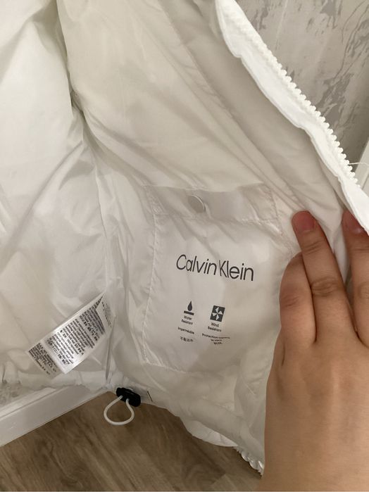 Укороченная куртка Calvin Klein