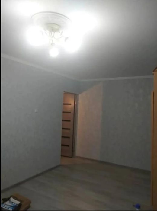 Поклейка обоев  и левкас