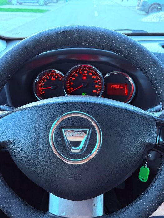 Ofertă Dacia Sandero Stepway 1.5 deci 2015 import Italia fara rugină, impecabilă !!