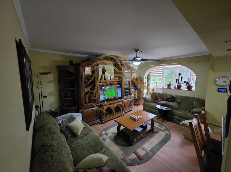 Apartament ultracentral 3 camere Campulung